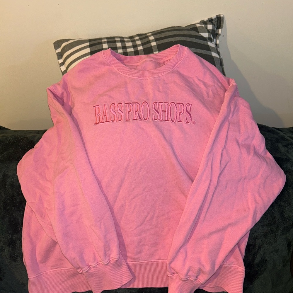 Bass Pro Shops Pink Crewneck